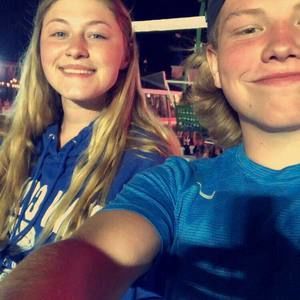 Meet your Posher, Fallon